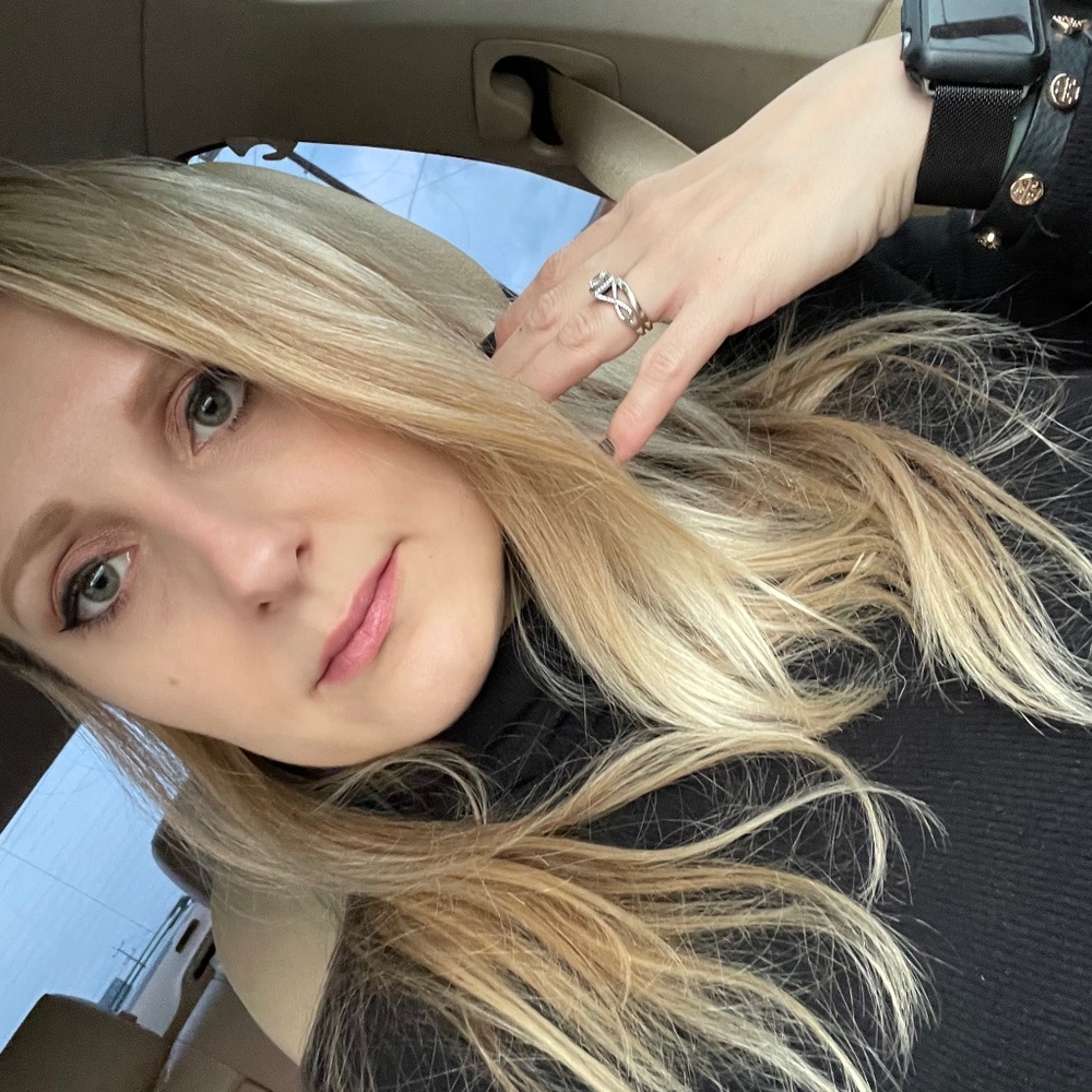 Meet your Posher, Jenilyn